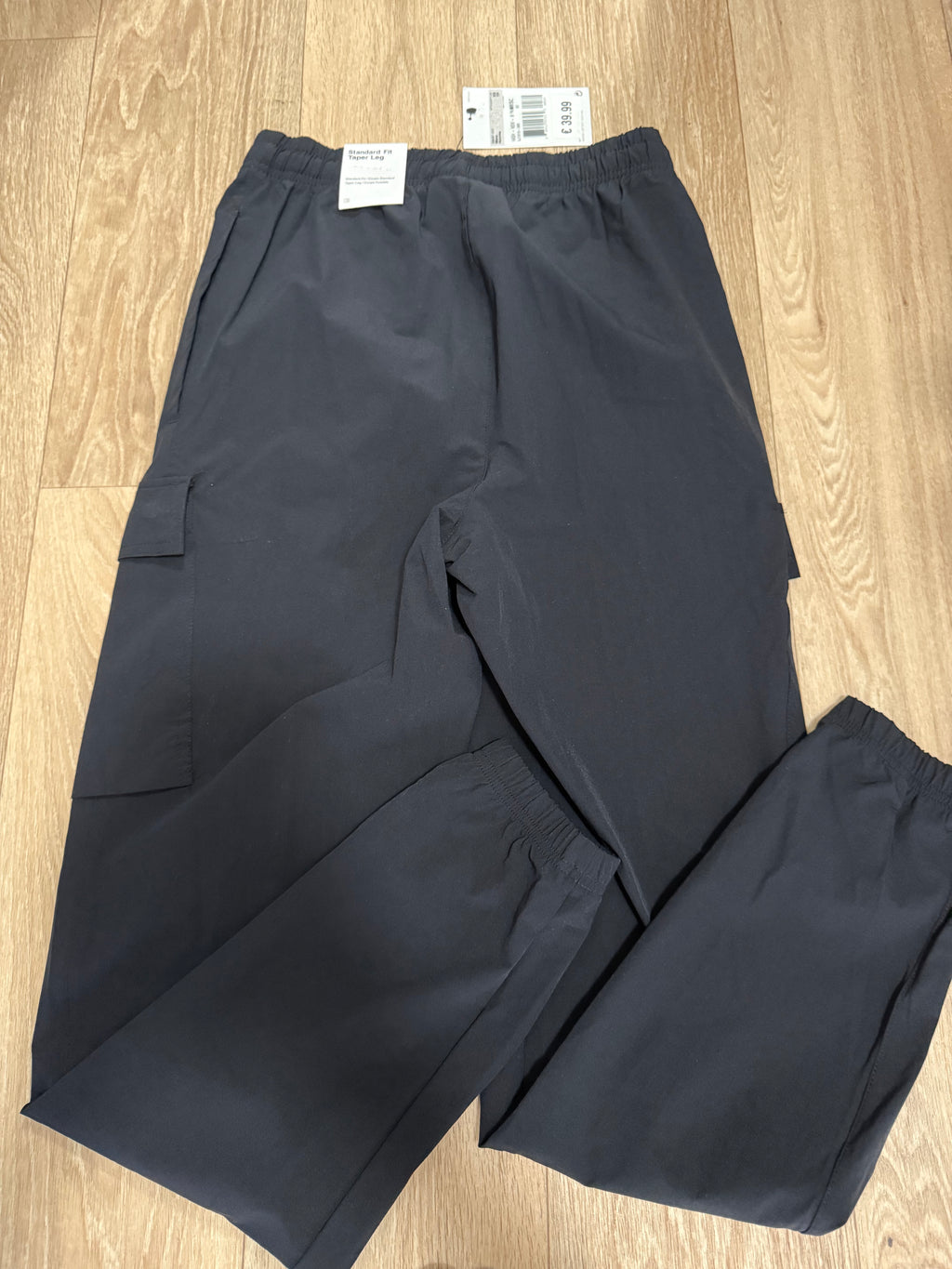 Nike Herren Cargo Hose Schwarz – Gr. XS – Neu mit Etikett